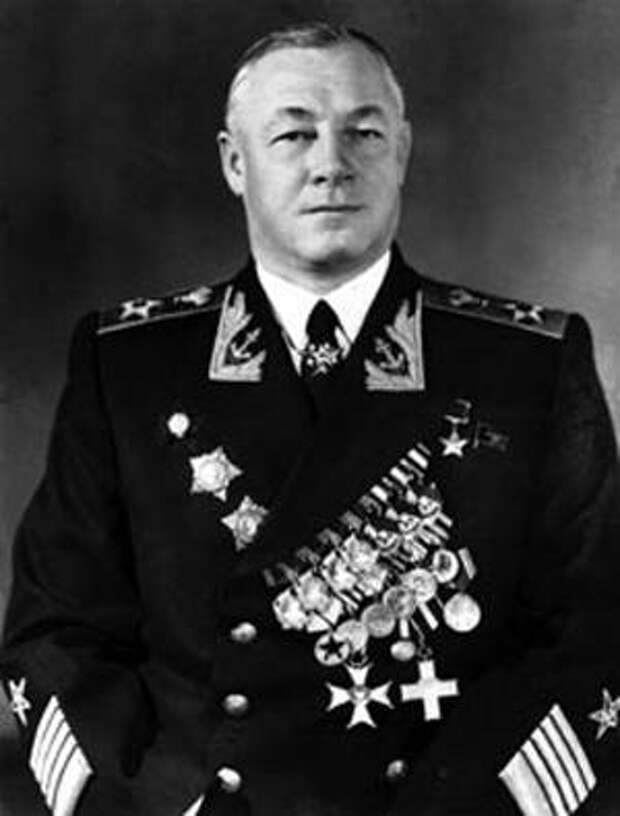 Нелегкий выбор адмирала Головко, или «Страна чудес» под другим ракурсом