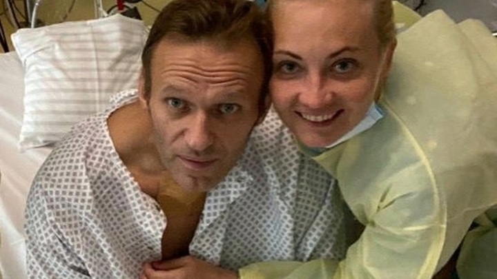 Пять неудобных вопросов об отравлении Навального. Весточка из Швейцарии и секретный отчёт Пять неудобных вопросов об отравлении Навального. Весточка из Швейцарии и секретный отчёт