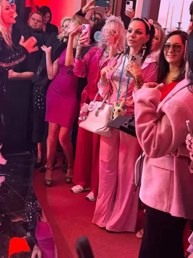 Светлана Бондарчук, Маша Цигаль, Мадонна Мур