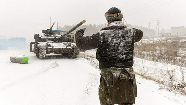 Украинские военные в районе города Счастье в Луганской области. Архивное фото