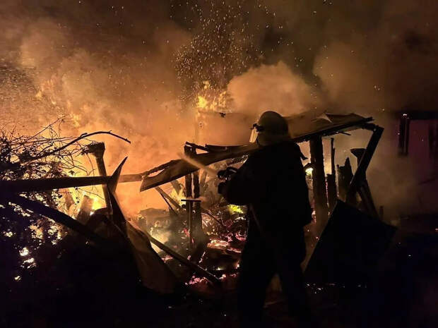 Удар по Измаилу привёл к пожарам и вторичной детонации на складах в порту