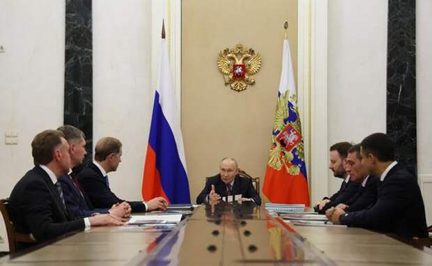 Путин о развитии химической промышленности: ресурсов у нас достаточно, надо, чтобы всё у нас работало