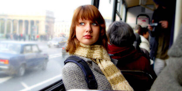 Картинки по запросу женщина в автобусе