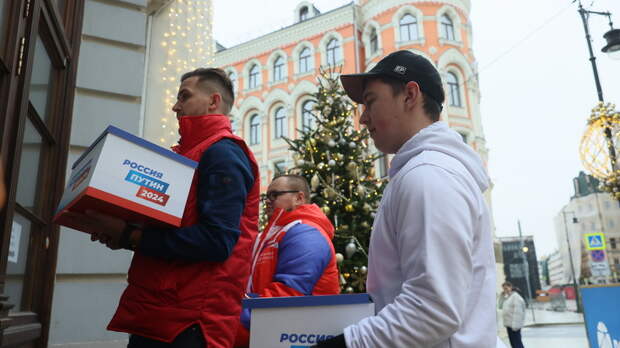 В России продолжается сбор подписей в поддержку Путина на выборах президента РФ