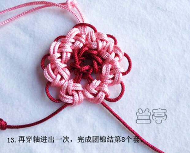 Цветочки из веревки китайскими узлами (16) (360x290, 111Kb)