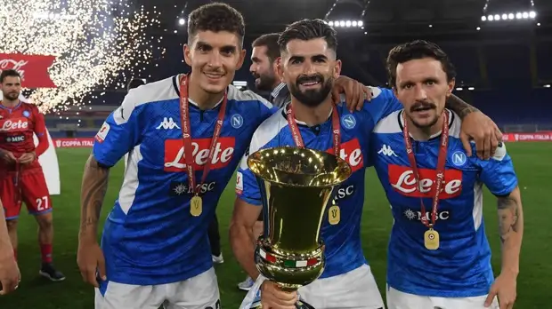 Триумф «Наполи» в Кубке Италии и разгромная победа «Манчестер Сити» над «Арсеналом»: события дня в европейском футболе