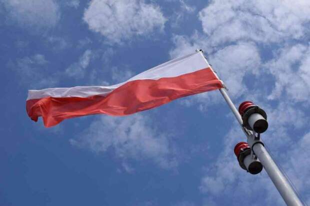 Туск назвал реальной угрозу выхода Польши из ЕС