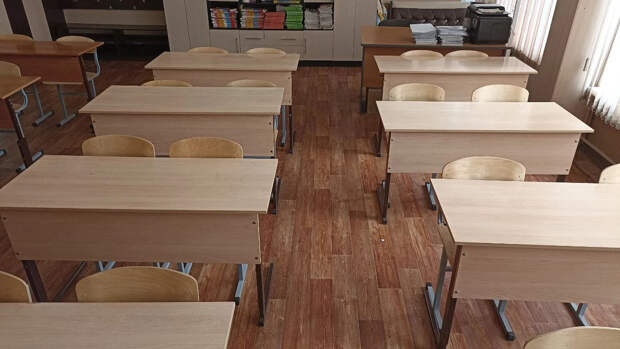 Они стал обслугой: почему подростки в школах нападают на учителей