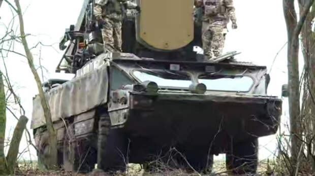 Расчёт ЗРК «Оса-АКМ» Ульяновских десантников уничтожил разведывательный дрон ВСУ в Запорожской области