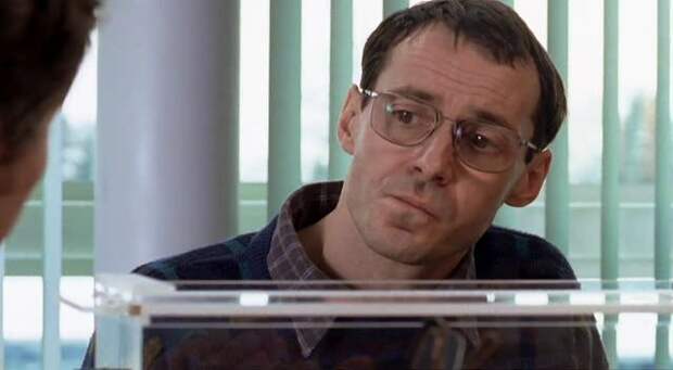 «Мне дали шанс»: как один эксперимент перевернул жизнь Чарли Гордона, и почему «Цветы для Элджернона» остаются хитом РАМТ в 2026 году