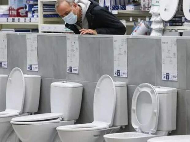 Евросоюз в рамках новых санкций планирует запретить экспорт унитазов в Россию