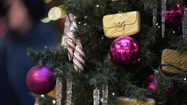 Россияне устали: маркетолог объяснил, почему подготовка к Новому году началась на месяц раньше