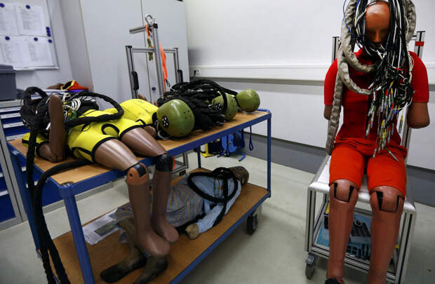 Как проходят краш-тесты автомобилей