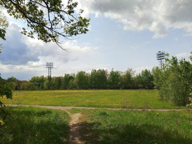 Жители города Щекино попросили отремонтировать стадион "Корд"