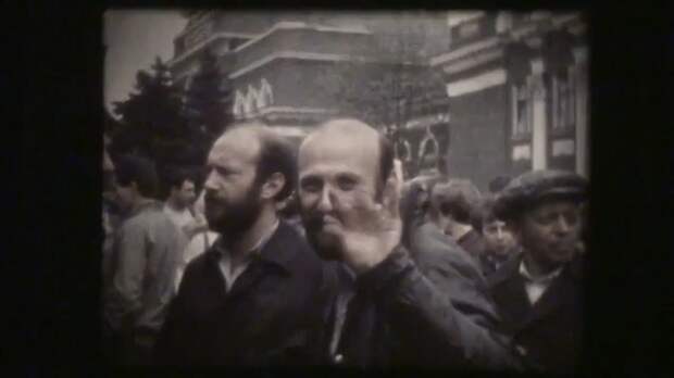Video: Донецк. Проводы гостей на ЖД вокзале. 1989 год. Любительская киносъемка