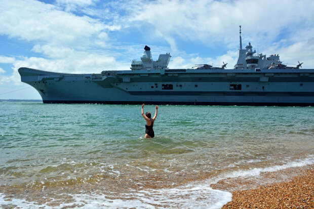 HMS Queen Elizabeth