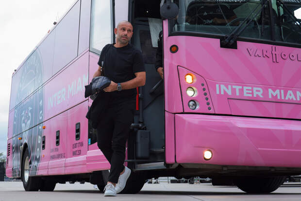 Клуб Месси объявил об уходе главного тренера