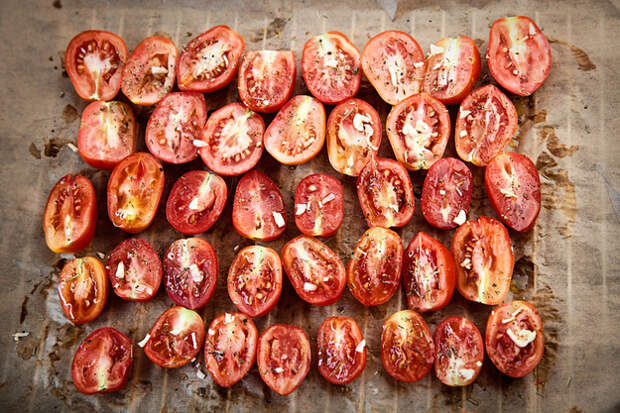 Простой способ сделать вяленые томаты дома