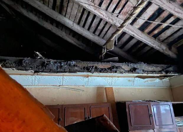 В Самаре в жилом доме рухнул потолок