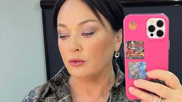 Лариса Гузеева покинула Москву в компании бойфренда