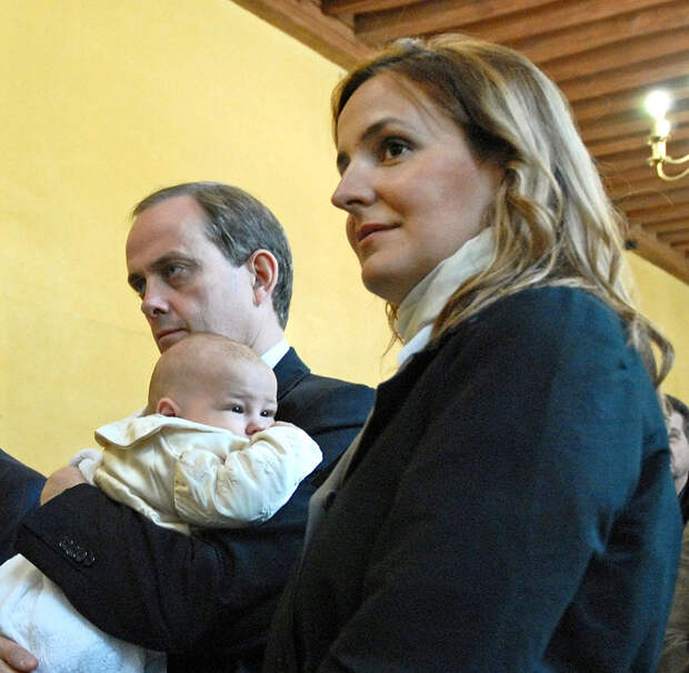 Жан Орлеанский с женой Филоменой и их сыном Гастоном.