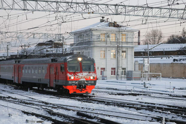 Пассажиропоток по тактовому маршруту электричек между Петербургом и Сестрорецком вырос на 10 процентов