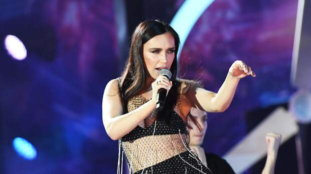 Певица Ольга Серябкина примерила блонд