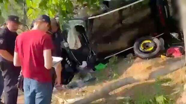 В Адыгее завели уголовное дело после гибели мальчика под колёсами судейского Mercedes В Адыгее завели уголовное дело после гибели мальчика под колёсами судейского Mercedes