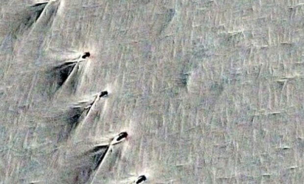 Необъяснимые фото Антарктиды