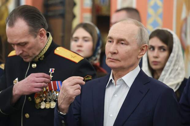 Опрос ФОМ: Путину доверяют 79% опрошенных россиян