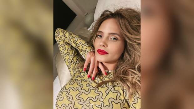 Певица Глюкоза поздравила старшую дочь с 14-летием