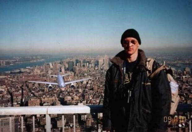 12. Турист 11 сентября 2001 года мир, нло, обман, призрак, фото, фотомонтаж, явление