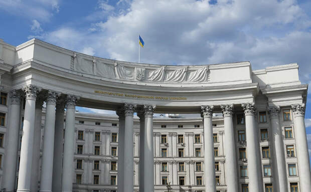 МИД Украины прокомментировал визит венгерской комиссии