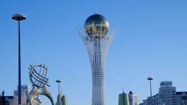 Парламент Казахстана отменил обязательное использование русского языка в рекламе