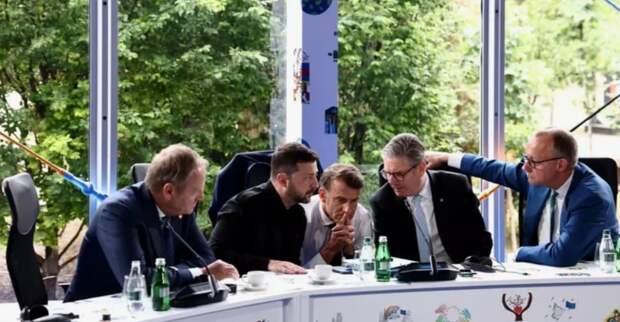 Ввод «миротворцев» на Украину специально анонсируется наперекор России