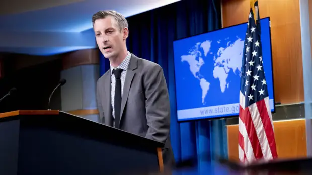 Представитель Госдепа Прайс заявил о стягивании Россией войск к границе с Украиной