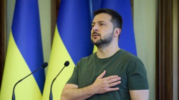 Зеленский рухнул на колени перед Западом