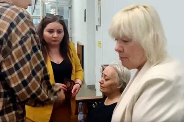 В российском городе мать жертвы дорожного конфликта осталась недовольна приговором стрелку