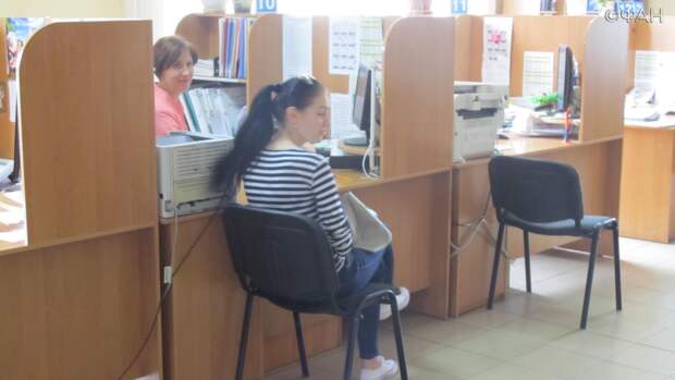 Штраф и тюрьма: украинцев будут наказывать за регулярные переводы на банковские карты