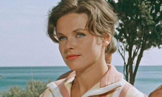 Отдала детей в интернат и вычеркнула из жизни: что известно о наследниках Натальи Фатеевой