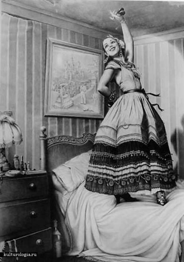 Бренда всегда хотела кем-то быть... Автор: Laurie Lipton. Бренда всегда хотела кем-то быть... Автор: Laurie Lipton.