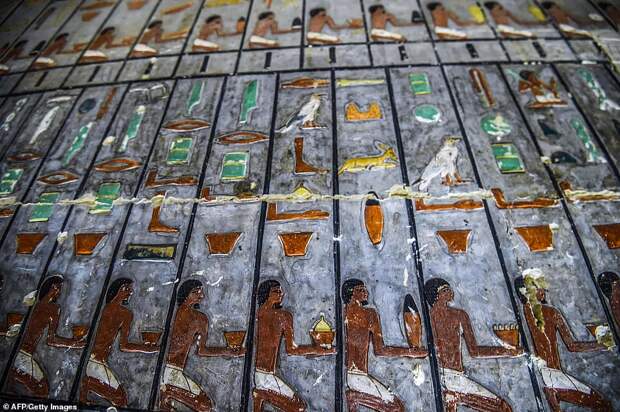 Археологи обнаружили 4000-летнюю гробницу в Египте. Внутри она ″свежая″