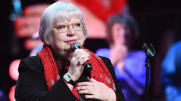 Актриса Крючкова рассказали о работе с Михалковым в его фильме «Родня»