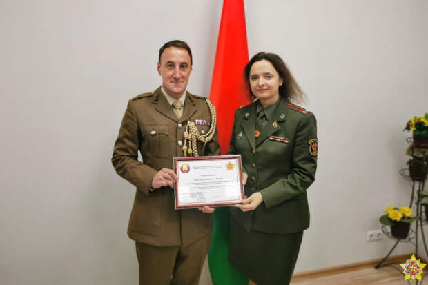 В Белоруссии приняли британского военного атташе