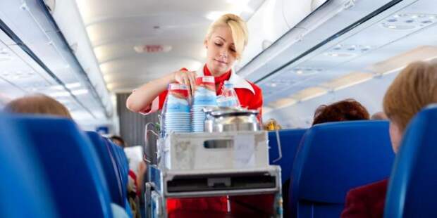 Почему пассажиры самолетов чаще всего заказывают томатный сок