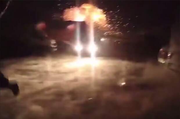 Нательная камера киевского полицейского сняла вблизи удар "Искандера"