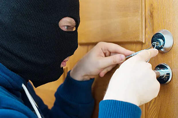 В Италии из частной коллекции Magnani Rocca похитили три картины, в том числе «Рыбы» Ренуара (€3 млн)