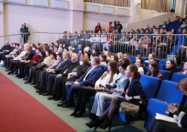 В Хабаровске состоялся слет жен военнослужащих ВВО – участников СВО