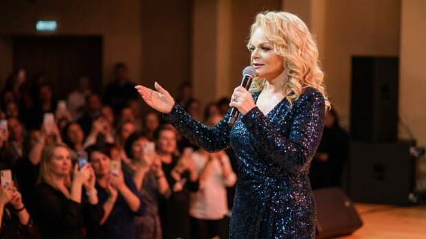 Адвокат Долиной заявила о её готовности добровольно передать квартиру Лурье