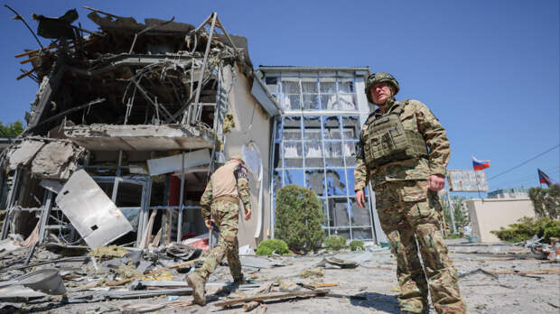 Три мирных жителя погибли и восемь пострадали при ударе ВСУ по ресторану в Донецке